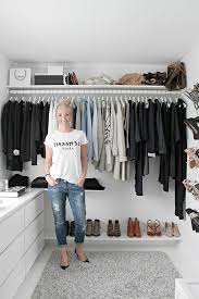 Comment Amenager Un Dressing Pratique Et Ranger Les Vetements Avec Style Organisation De Vetements Placard Chambre Idee Dressing