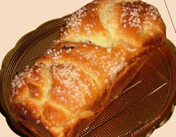 Dolci da forno, lievitati, ricette. Treccia Dolce Morbida Alla Nutella Con Lievito Di Birra Dal Dolce Al Salato Con Lucia