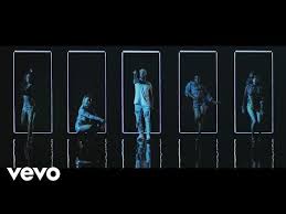 Cette Annee La Le Clip Officiel 1er Extrait De Son Nouvel Album Suivez Mp Sur Facebook Https Www Facebook Com Mpokora S M Pokora Photo M Pokora Chanson