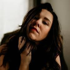 Iris Hollis's Instagram, Twitter & Facebook