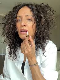 The Five Minute Morning Set: Effortless Beauty Routine