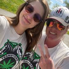 Alisha Townsend's Instagram, Twitter & Facebook