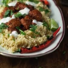 Chilli Con Carne Meatballs With Bulgur Yogurt And Chillies Is An Awesome Dinner Bulgur Recipes Chilli Con Carne Chilli Con