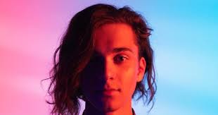 Max Parker releases a delightful pop tune, entitled, “Feel Good (Fly Away)”