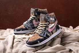Travis scott has already had the kind of year most rappers wish for—and we're not even halfway through february yet. Bespokeind S Travis Scott X Air Jordan 1 Bandana Goes Sicko Mode Sneaker Freaker