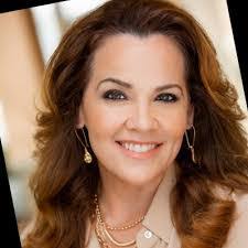 Lindsay Jo's Instagram, Twitter & Facebook