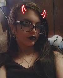 Jamie Schall's Instagram, Twitter & Facebook