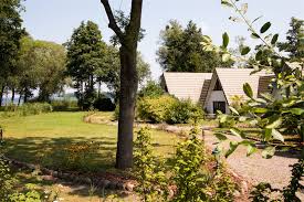 Eine fantastische idee, doch bevor du dir nun irgendein ferienhaus am see mietest, solltest. Ferienhauser In Schwerin Das Haus Am See