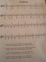 Lvr Forderschule Forderschwerpunkt Korperliche Und Motorische Entwicklung Kindergarten Lieder Lieder Kinder Lied