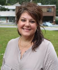 Madelyn Bates's Instagram, Twitter & Facebook