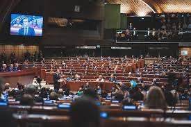 Le conseil de l'europe (1949) oeuvre avec ses 47 etats membres pour renforcer les droits de l'homme, la démocratie et l'etat de droit. Discours Du President Emmanuel Macron Devant L Assemblee Parlementaire Du Conseil De L Europe Elysee