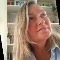 3 "Sandra De Borst" profiles