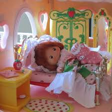 Strawberry Shortcake Bed For Berry Happy Home Vintage Etsy Strawberry Shortcake Doll Vintage Strawberry Shortcake Dolls Vintage Strawberry Shortcake