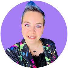 Casie Shimansky's Instagram, Twitter & Facebook