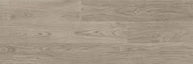 Zoclo de madera en color gris de 5.8 x 240 centímetros marca terza. Maderas