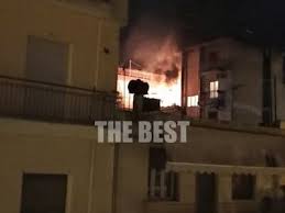 Φωτιά εκδηλώθηκε περίπου στις 13:00 την πέμπτη (29/7) σε αγροτοδασική έκταση στην περιοχή του προφήτη ηλία, κοντά στην περιμετρική οδό της πάτρας. Patra Apisteytes Eikones Apo Fwtia Se Diamerisma Eginan Ekrh3eis Fwto Binteo