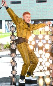 Olly alexander addresses rumours hes replacing jodie whittaker. Bafta Tv Awards 2021 Olly Alexander Kicks Off The Ceremony Hot Lifestyle News