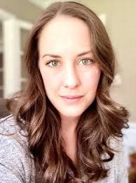 Leslie Bauman's Instagram, Twitter & Facebook