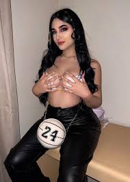 Neembihu - check out additional erotic galleries