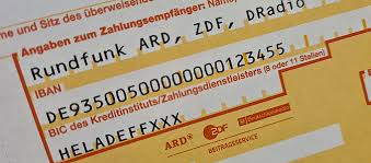 Der rundfunkbeitrag, umgangssprachlich kurz gez genannt, wird von 17,50 euro auf 18,36 euro angehoben, bis die bundesländer gemeinsam einen neuen beitrag beschließen. Bundesverfassungsgericht Erhoht Rundfunkbeitrag