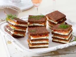 Pumpernickel Petits Fours Rezept Lecker Rezept Rezepte Lebensmittel Essen Happchen