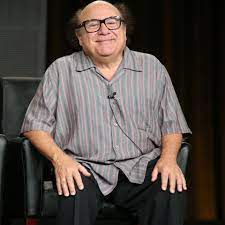 Danny devito has amassed a formidable and versatile body of work as an actor, producer and director that spans the stage, television and film. Danny Devito Starportrat News Bilder Gala De