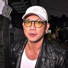 Heboh Denny Sumargo Satroni Rumah Farhat Abbas Pengacara Agus Salim,  Gara-gara Hendak Dihajar