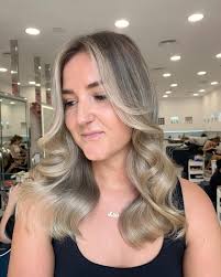 Thomas Almond (@talmond_hair) • Instagram photos and videos