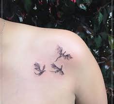 Intelligent Bieten Weisheit Kraft Und Schutz Symbolisiert Die Freiheit Auto Auto Bieten Die Freiheit I In 2020 Madchen Tattoos Heisse Tattoos Tattoo Ideen