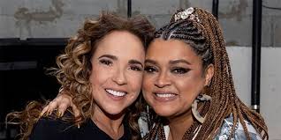 Em vídeo cheio de homenagens, Daniela Mercury se despede de Preta Gil