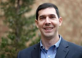 Personal Financial Advisors Career: Everything You Need To Know In One Min