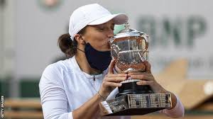 Combining experience with advanced education and personal care, dr. Iga Swiatek French Open S Surprise Champion Says She Was Not Expecting Grand Slam Win Bbc Sport