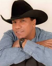 JOSE GUADALUPE ESPARZA JIMENEZ. José Guadalupe Esparza Jiménez nació el 12  de octubre de 1954 en Hermenegildo Galeana, Municipio de Pánuco de  Coronado, Durango, México. Es el mayor de doce hijos de