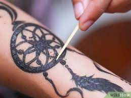 Nach dem auftragen, hab ich's nach ca. Ein Henna Tattoo Pflegen 13 Schritte Mit Bildern Wikihow