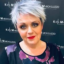 Votando Fratelli d'Italia, uscirete dalla cabina con l'orgoglio di chi può  dire di non aver scelto il “meno peggio”, ma ha scelto un partito che è  rimasto coerente, che non ha mai