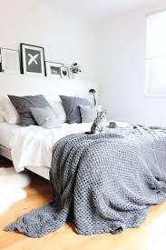 Warum sie ab sofort nicht mehr ihr bett machen sollten und warum das ausschütteln der bettwäsche einfach vernachlässigt werden kann, das erfahren sie hier. Neue Decke Im Schlafzimmer Interieur Slaapkamer Slaapkamer Inrichten Slaapkamer