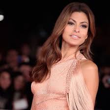 Eva de la caridad méndez. Eva Mendes On Why She Doesn T Talk About Ryan Gosling Or Her Family