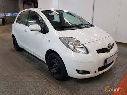 The 3 cylinder, double overhead camshaft naturally aspirated powerplant has 4 valves per cylinder and a volume of 1 litres. 6 Images Of Toyota Yaris 5 Door 1 0 Vvt I Manual 69hp 2010 By Tradingsolutions