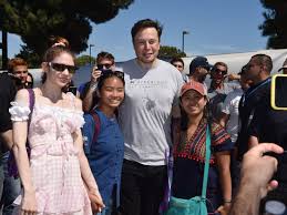 Elon musk and grimes welcomed their first child together on monday. Elon Musk And Grimes Relationship From How It Began To Their New Baby