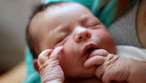 13 tips for surviving the first month of motherhood