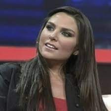 Ece Uner Kimdir Ece Uner Hayati Ve Biyografisi