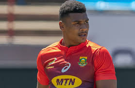 Face-off: In which position should Damian Willemse settle?