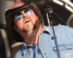 Colt Ford Wants to 'Waste Some Time' in New Summer-Inspired Video