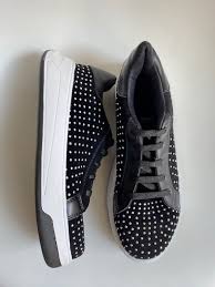 Creditos a :lichu edicions x la previa. Este Es El Adorno Mas Cool Para Decorar Hoy Las Zapatillas Para Ti