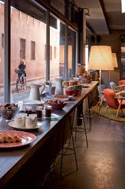Charm Of The Spanish 60s Chic Basic Ramblas Hotel Barcelona Freshome Com Hotel Design Deco Restaurant Design De Restaurant