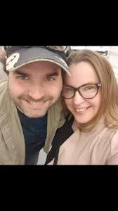 Melissa Rosendale's Instagram, Twitter & Facebook