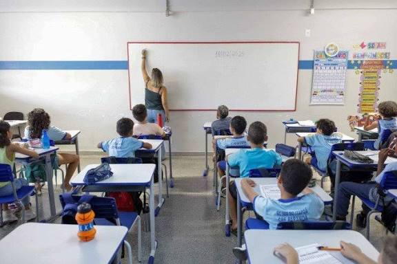 Concurso SEEDF 2026: confira os cargos das mais de 10 mil vagas