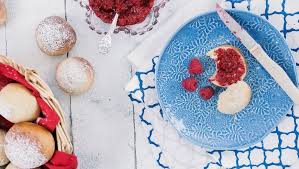 Sweet Easy Enie Backt Quarkballchen Aus Dem Ofen Mit Fruchtsauce Rezept Enie Backt Kochen Und Backen Rezepte Gesunde Kuchen