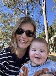 Amy Tuite's Instagram, Twitter & Facebook