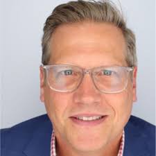 Last week, my Microsoft colleagues and I had the privilege of engaging with  over 40 CIOs and SVPs from the construction industry. We gathered at the  Microsoft EBC in Redmond, Washington, for